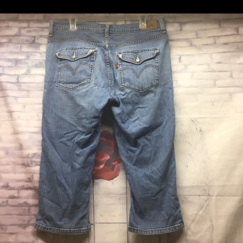 Levi's Classic Blue 515 Capri Jeans - Picture 3 of 5